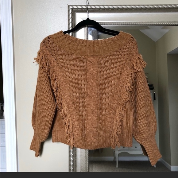 Off the shoulder fringe sweater - Picture 2 of 5
